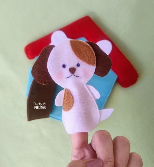 Mini Quiet Book Cachorrinho com Dedoche