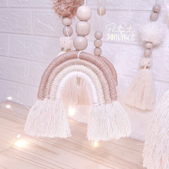 Mobile Macramê Bastidor Arco Íris Estilo Boho