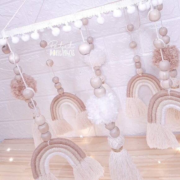 Mobile Macramê Bastidor Arco Íris Estilo Boho