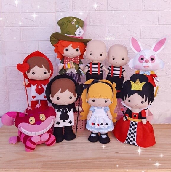 Turma da Alice no País das Maravilhas Kit