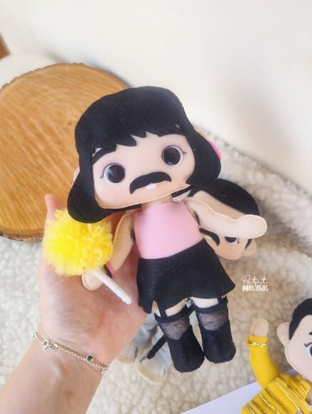 Boneco Freddie Mercury em Feltro (valor Unitário) 20cm