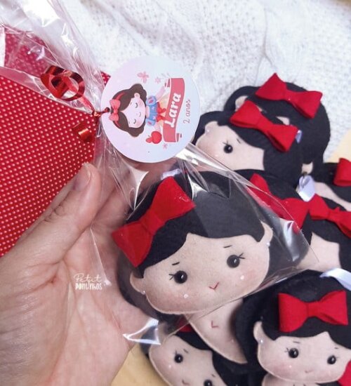 Chaveiro Branca de Neve com Tag Personalizada