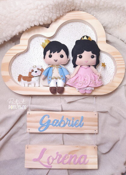 Porta Maternidade Princesa e Príncipe/ Enfeite Gêmeos Perso