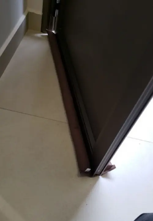 Protetor Duplo impermeável de porta 82cm x 3,5 espessura