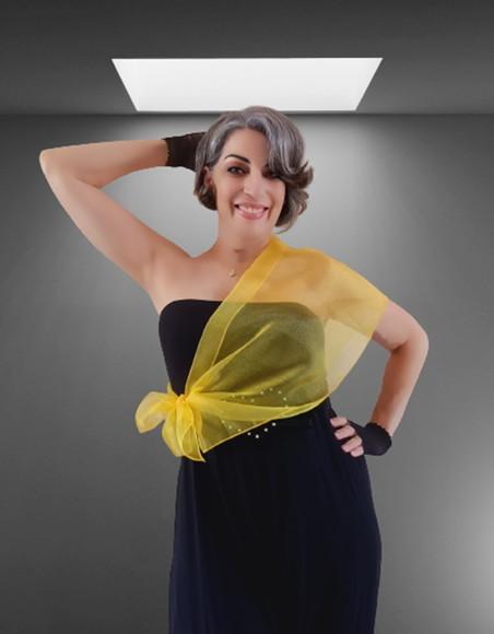 Echarpe Modelo Bolero Amarelo Ouro Busto 99cm