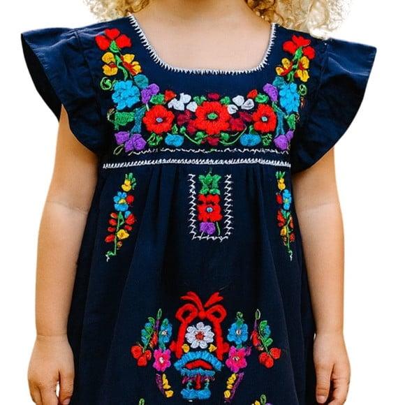 Vestido Infantil Bordado a Mão Preto 4 a 6 Anos Mexicano