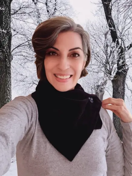 Gola Avulsa Preta Veludo com Botão