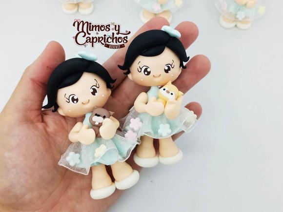 Aplique menina com bichinhos do bosque