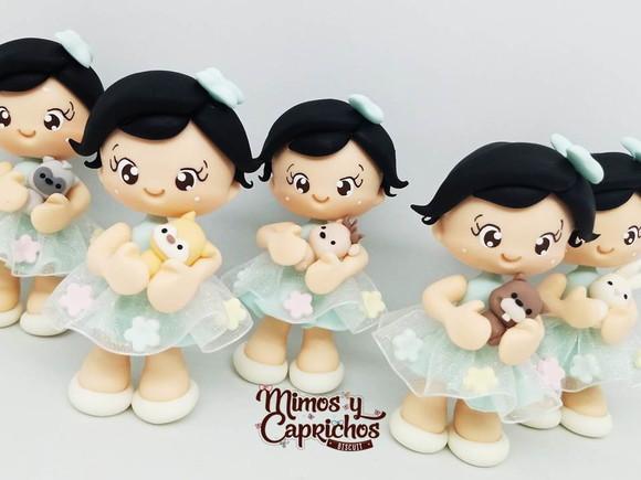 Aplique menina com bichinhos do bosque