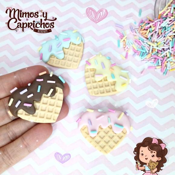 Aplique waffle com glacê coração