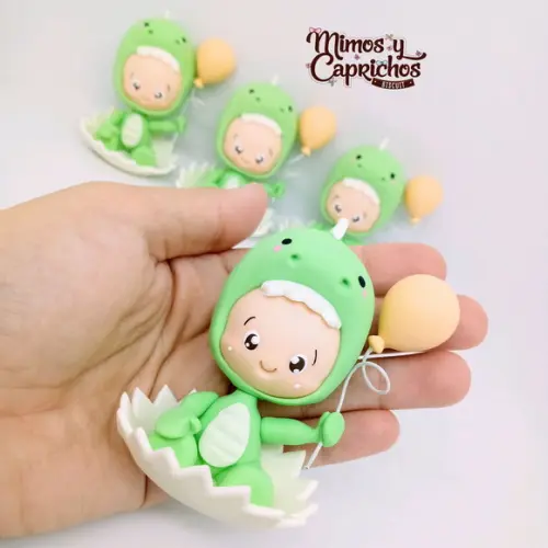 Aplique Baby dino na casca