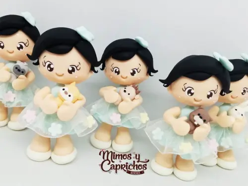 Aplique menina com bichinhos do bosque
