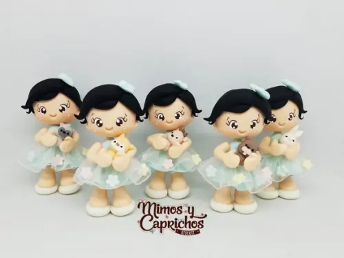 Aplique menina com bichinhos do bosque