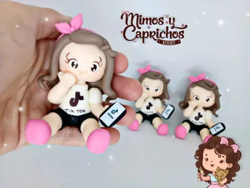 Aplique Menina Tik tok
