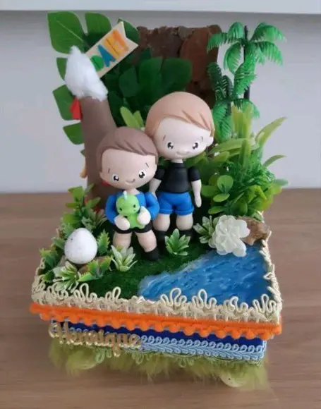 Aplique menino com dinossauro