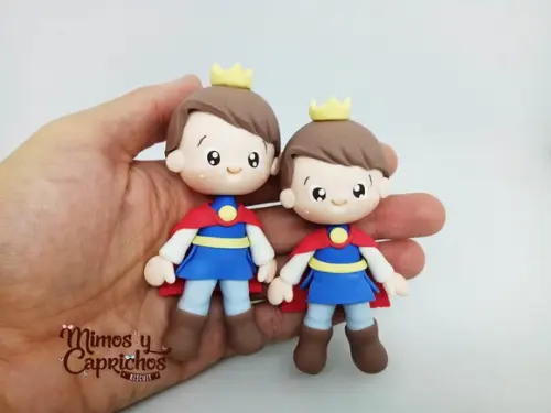 Aplique Principe Branca de neve em pé
