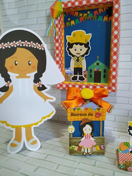 KIT FESTA SÓ UM BOLINHO FESTA JUNINA
