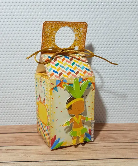 Kit 30 Lembrancinhas Personalizadas Montada Carnaval