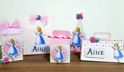 KIT FESTA PRONTA ALICE