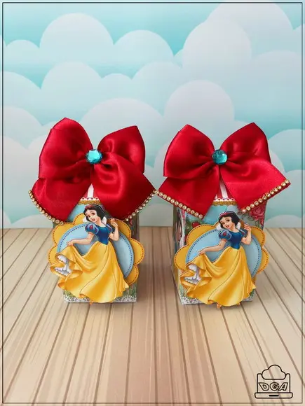 Kit Festa Só Um Bolinho Branca de Neve 40 Itens
