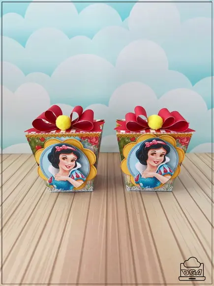 Kit Festa Só Um Bolinho Branca de Neve 40 Itens