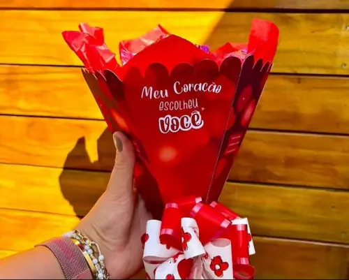 Arquivo buquê cone dia dos namorados