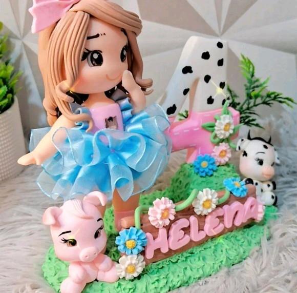 Topo Fazendinha Rosa em Biscuit