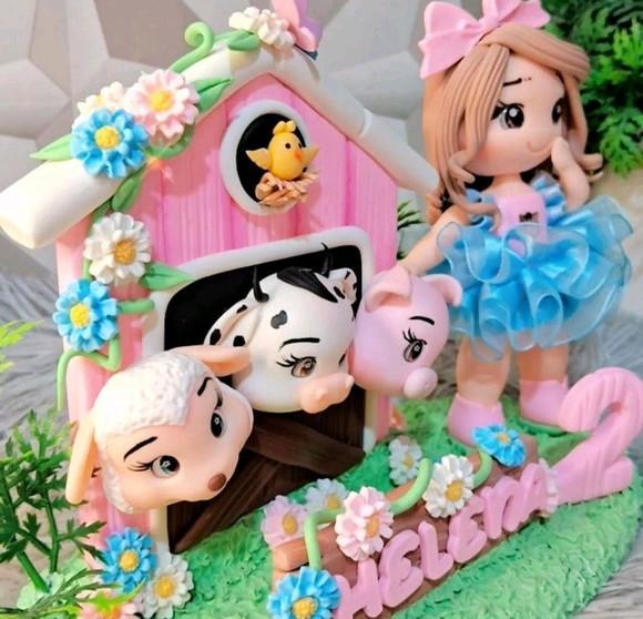 Topo Fazendinha Rosa Celeiro em Biscuit