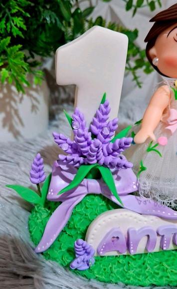 Topo Jardim Encantado Lavanda em Biscuit