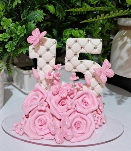 Vela Debutante 15 Anos em Biscuit