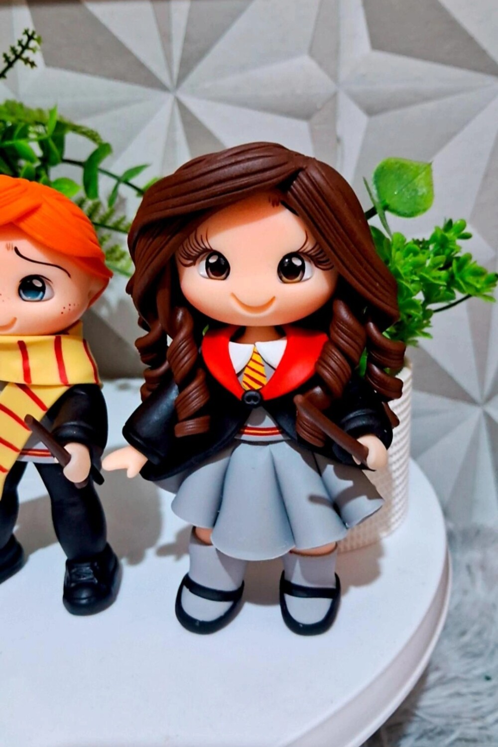 Kit com 3 apliques Harry Potter - Hermione - Ron Weasley em biscu