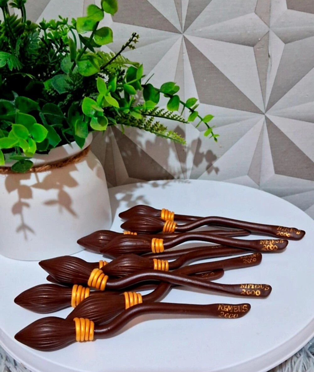 Apliques Nimbus 2000 Harry Biscuit P Personalizados de Luxo