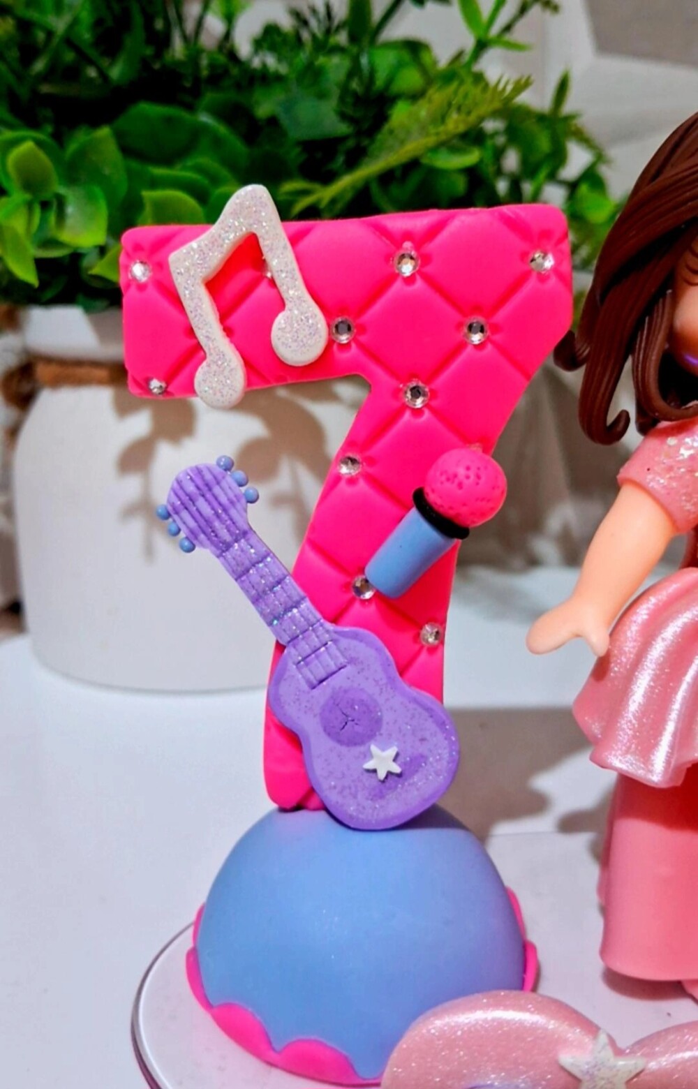 Topo musical / cantora / k-pop em biscuit