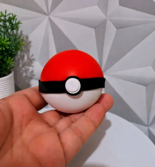 Kit Pokemon em Biscuit Pikachu e Pokebola