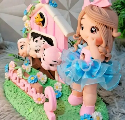 Topo Fazendinha Rosa Celeiro em Biscuit