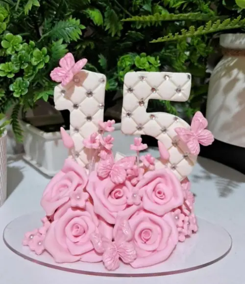 Vela Debutante 15 Anos em Biscuit