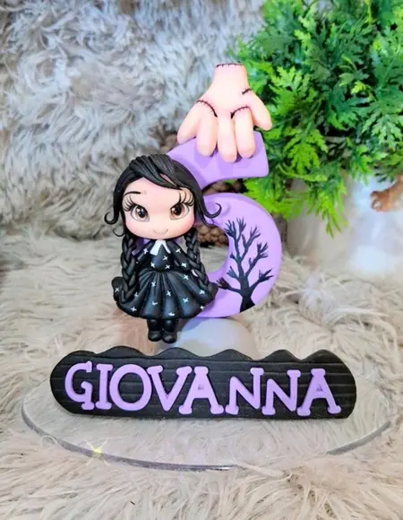 Vela Wandinha em Biscuit