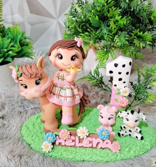 Topo Fazendinha Rosa em Biscuit