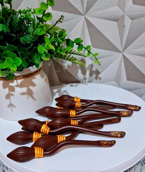 Apliques Nimbus 2000 Harry Biscuit P Personalizados de Luxo