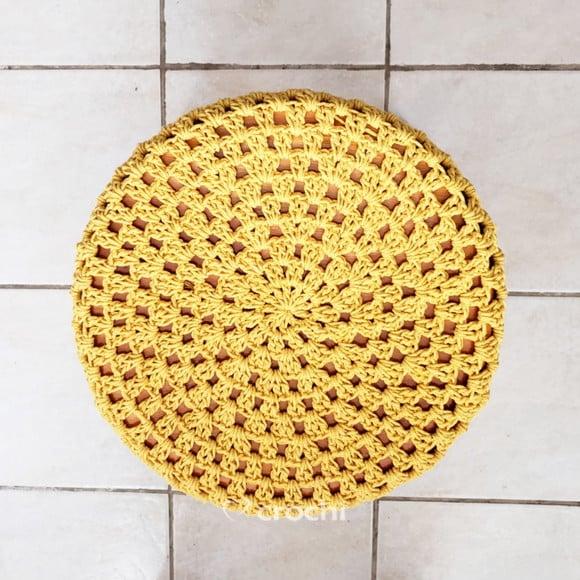 Capinha de Banqueta em Crochê - Amarelo Ouro