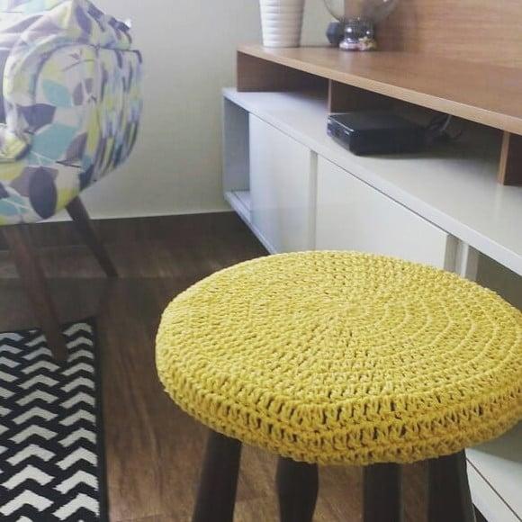 Capinha de Banqueta em Crochê - Amarelo Ouro 2