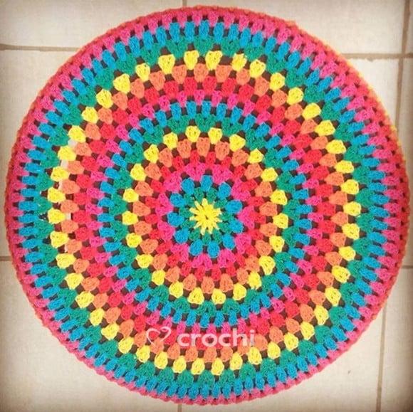 Capinha de Banqueta em Crochê - Colorful 4