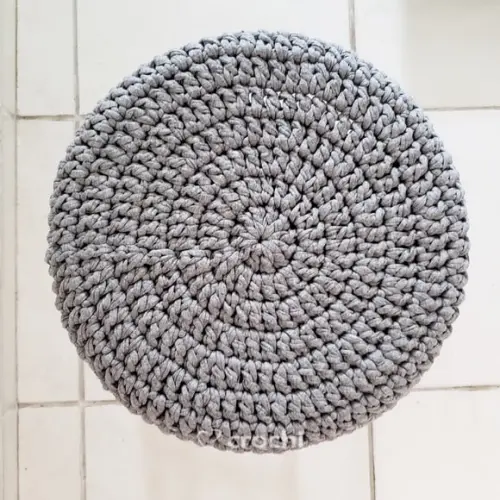 Capinha de Banqueta em Crochê e Fio de Malha - Cinza
