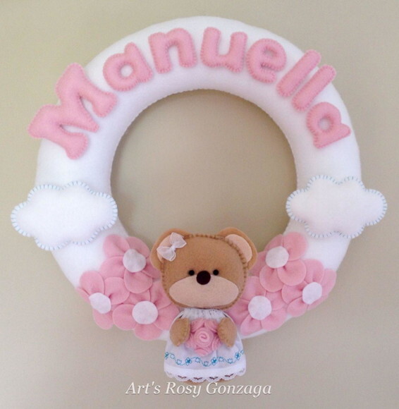 Guirlanda Porta Maternidade Ursinha com Flores - Manuella