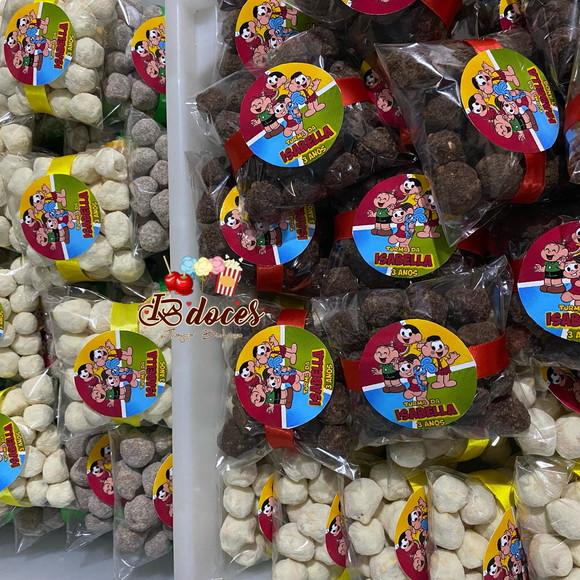 Pipoca Gourmet com Adesivo no Tema.