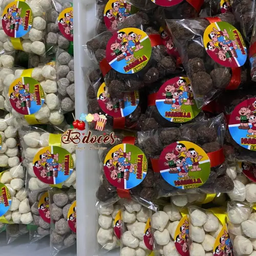 Pipoca Gourmet com Adesivo no Tema.