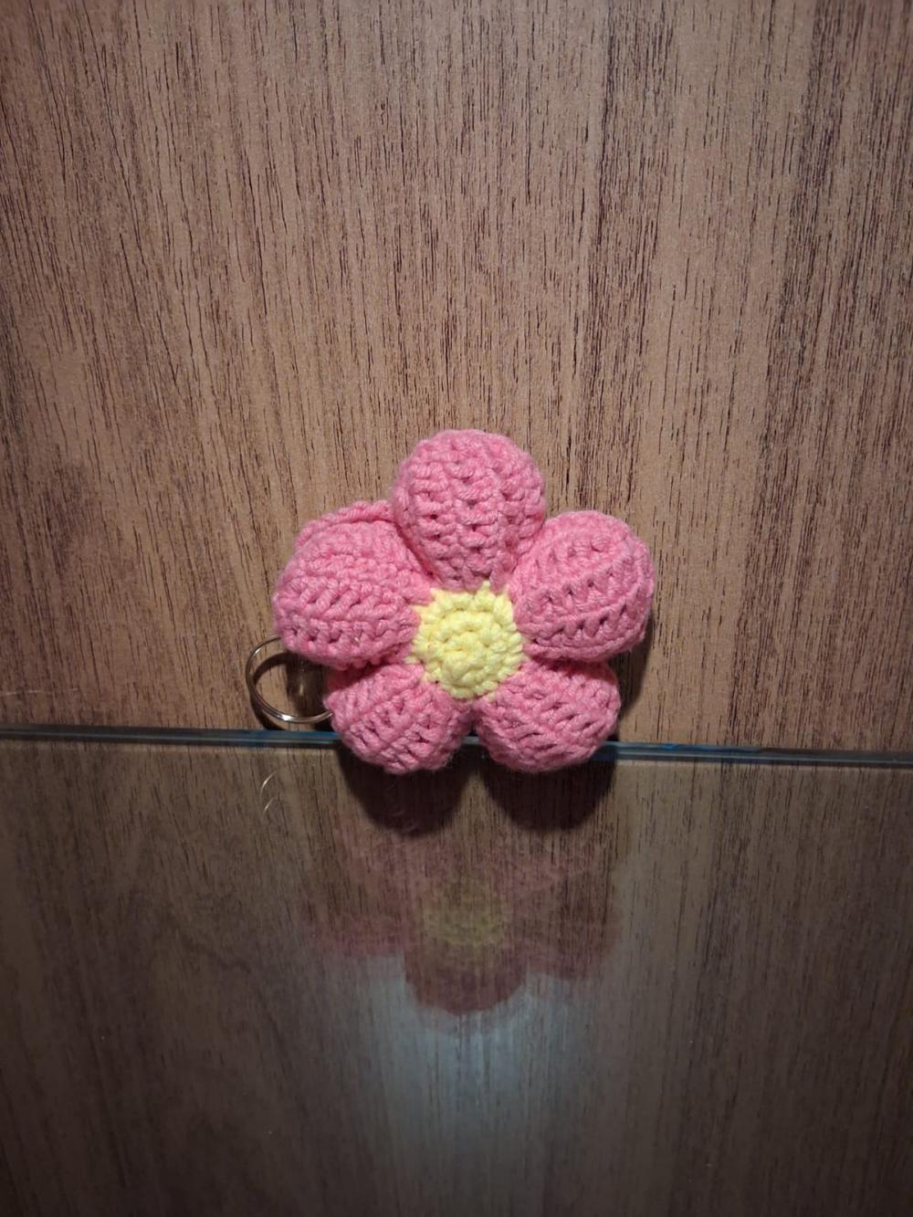 Chaveiro Amigurumi Flor
