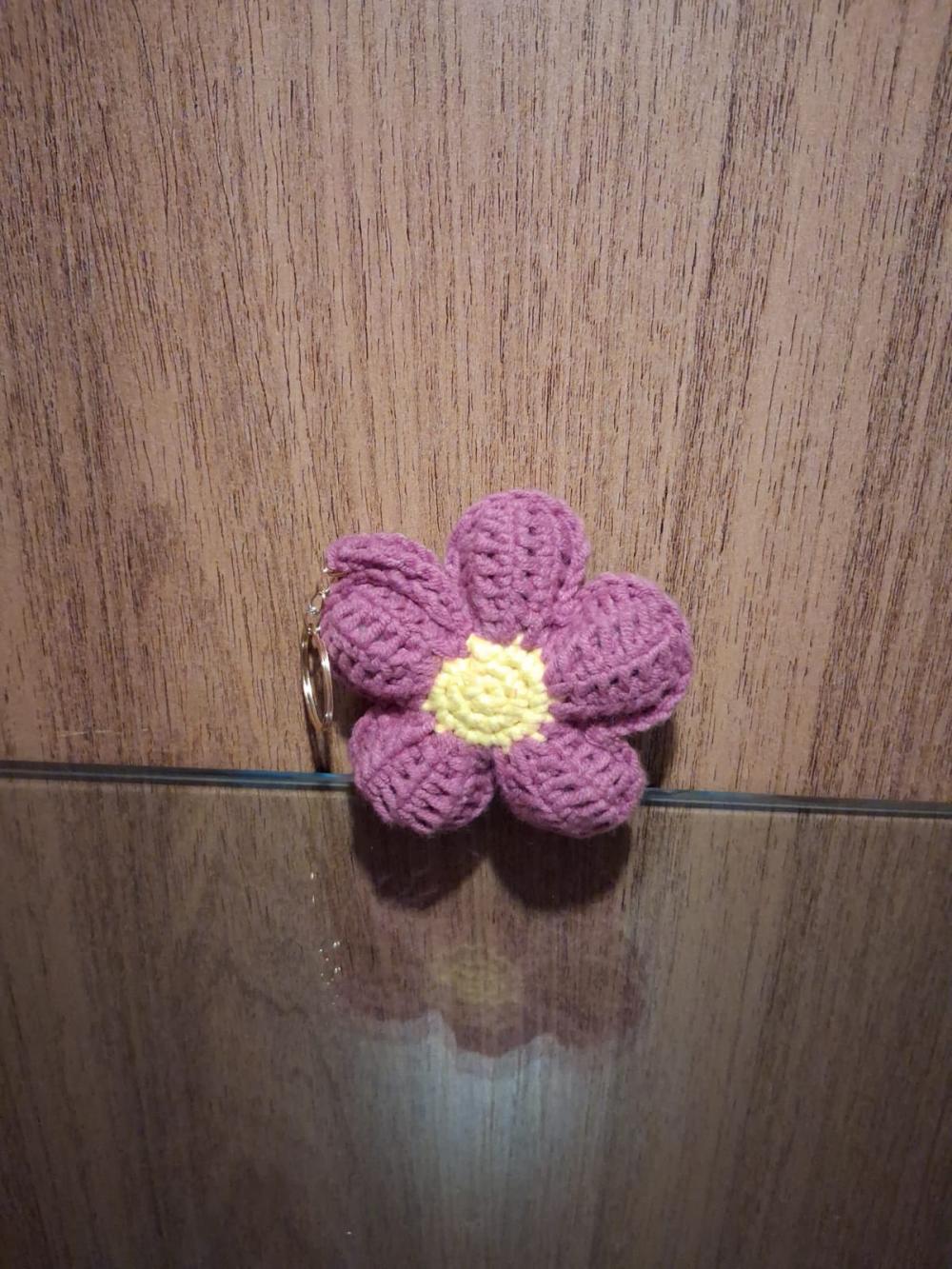Chaveiro Amigurumi Flor
