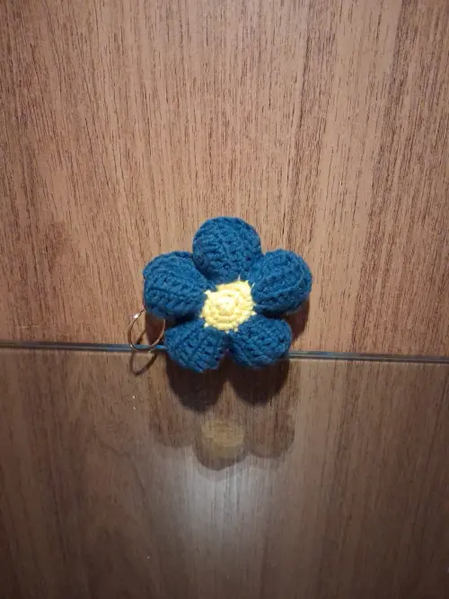 Chaveiro Amigurumi Flor