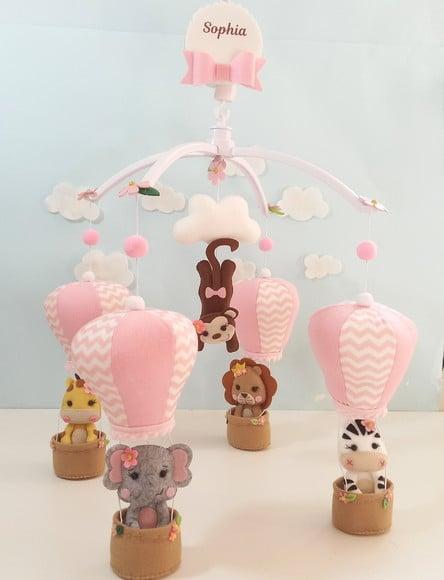 Mobile de Berço Safari e Balão - Rosa Chevron